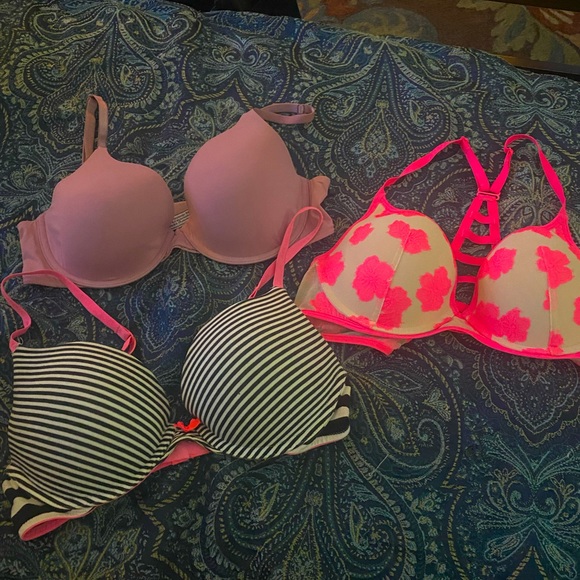 Victoria’s Secret bra bundle Sz.34C - Picture 1 of 5